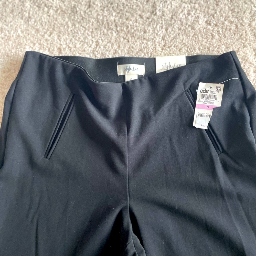 Brand new black pants from Macy’s.  Tags still on them super cute! Make an offer